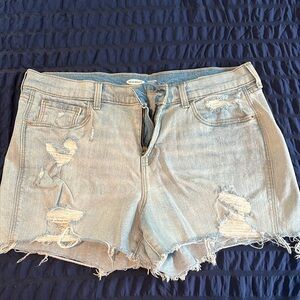 Old Navy Light Wash Mid Rise Boyfriend Jean Shorts